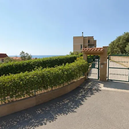 Maison d'hôtes La Collina Dei Poeti 78 Primavere 3*